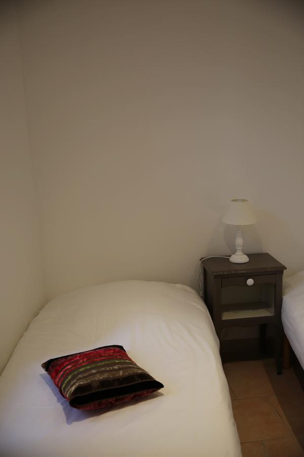 Les Pins Restaurant Et Chambre D'Hotes Sillans-la Cascade Eksteriør billede